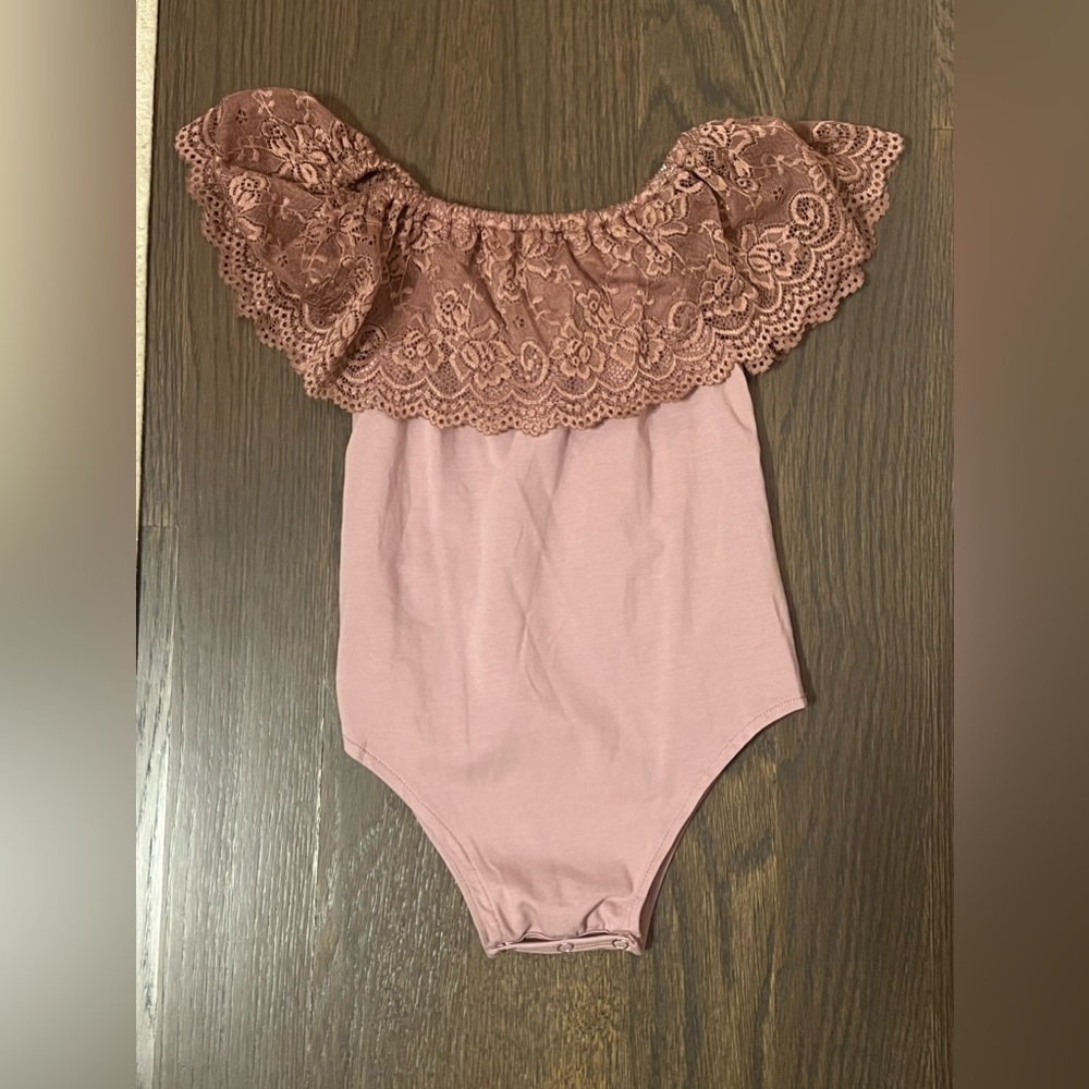 Kenzie lace flutter sleeve leotard lilac 3t